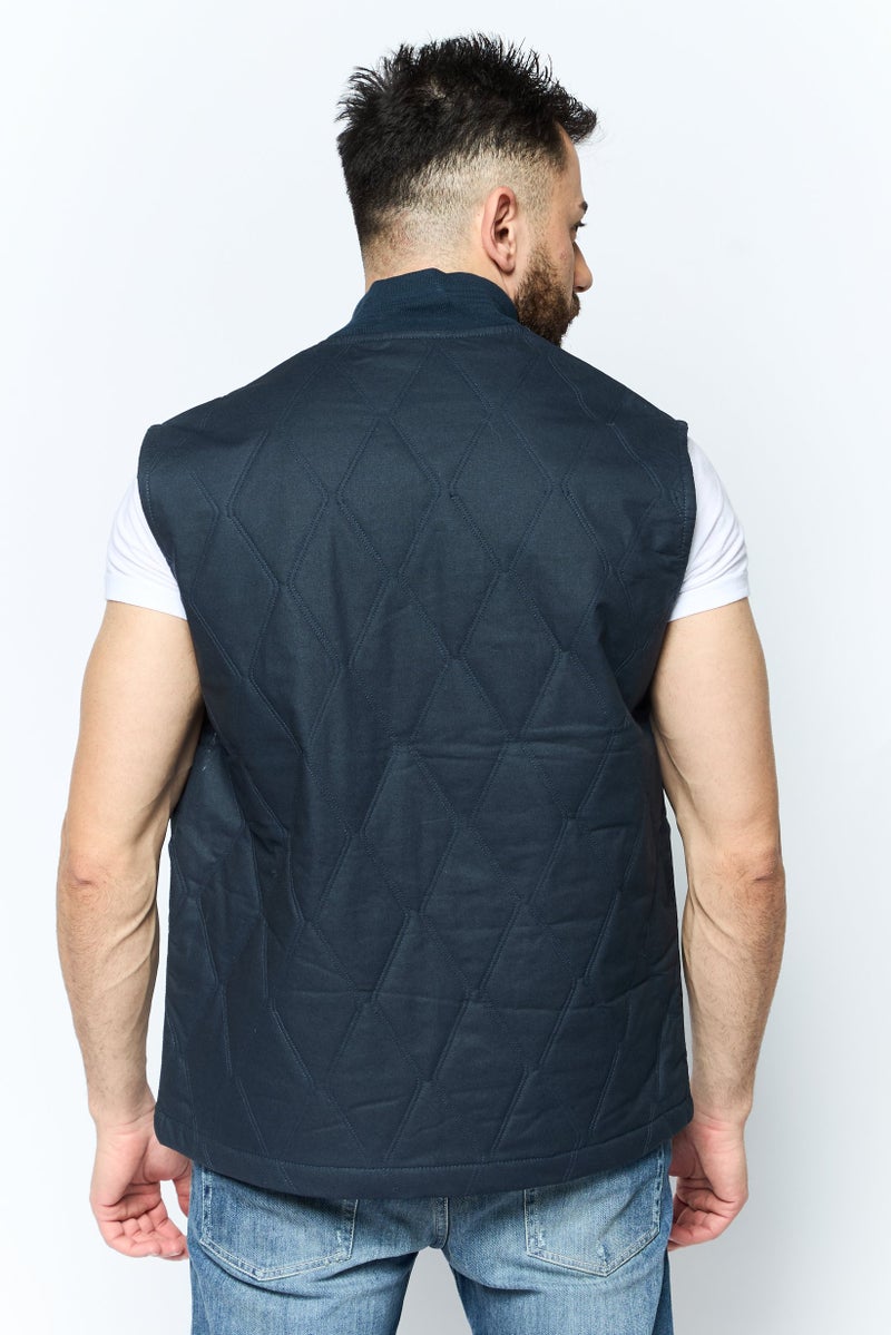 Lyle & Scott سترة صدرية مبطنة بشعار العلامة التجارية للرجال، كحلي - Image 4