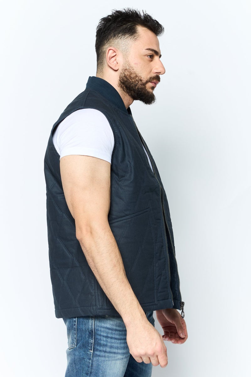 Lyle & Scott سترة صدرية مبطنة بشعار العلامة التجارية للرجال، كحلي - Image 3