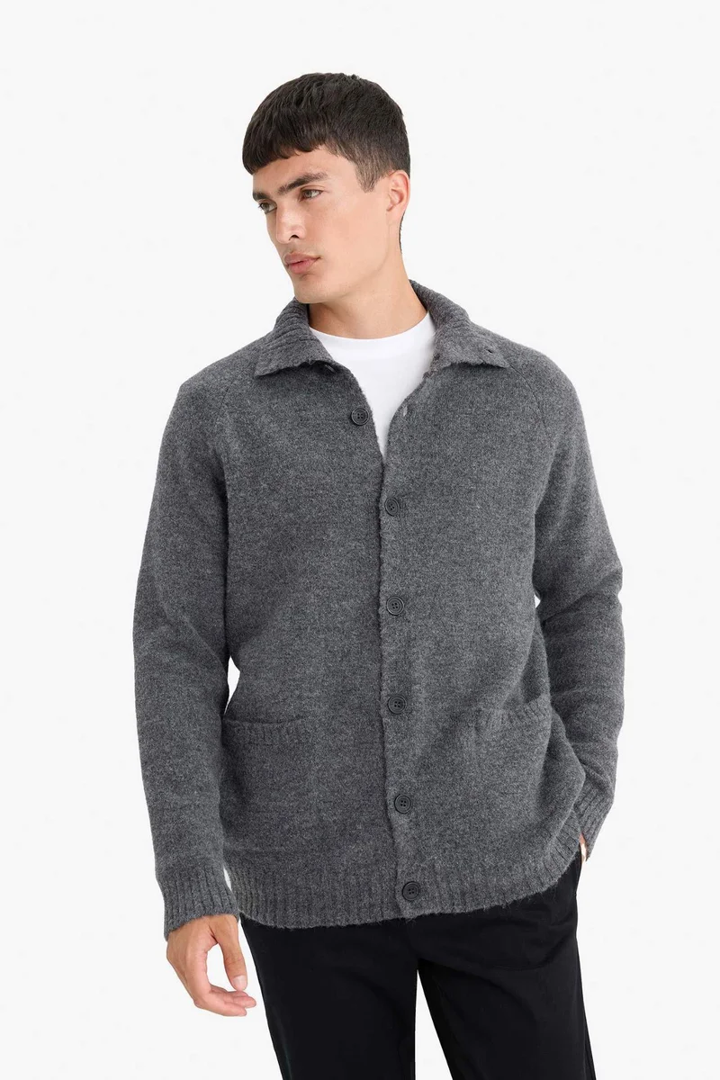 ديفاكتو Standard Fit Turtleneck Knitwear Cardigan