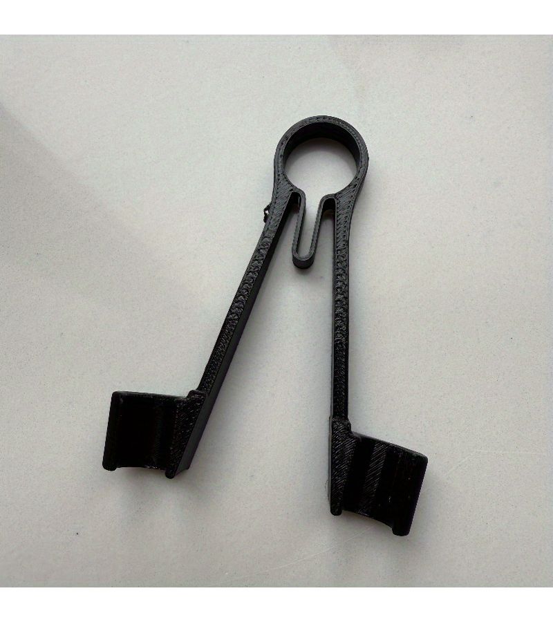 One Hand Multimeter Clip Practical Multimeter Probe Holder One Hand Aid Tool Securely Holds Meter Pointer For Adjusting Devices Recording Data Compatibility With Common Tip Probes Circuit Repair Accessory Component Test Black - Image 2