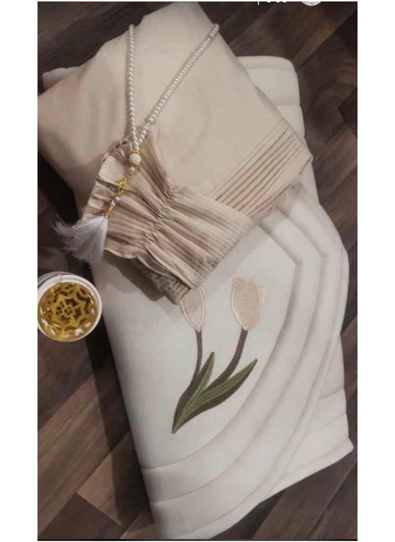 Generic - Carpet kit with sheet and rosary - beige - Image 1