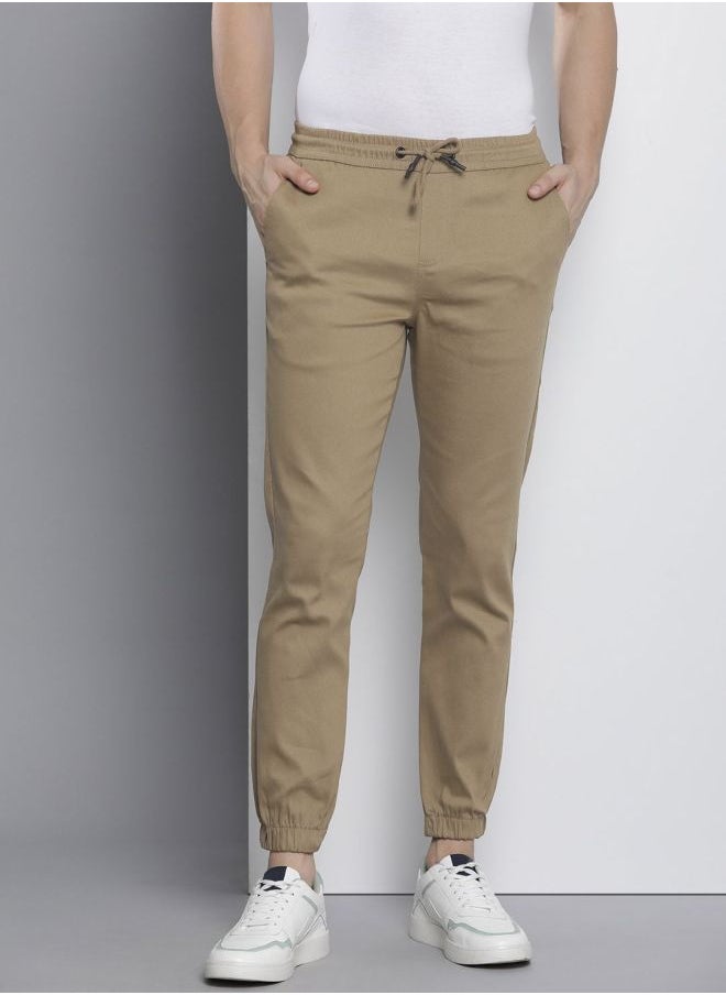 The Indian Garage Co Men Slim Fit Solid Mid-Rise Stretchable Chino Joggers  - Image 1