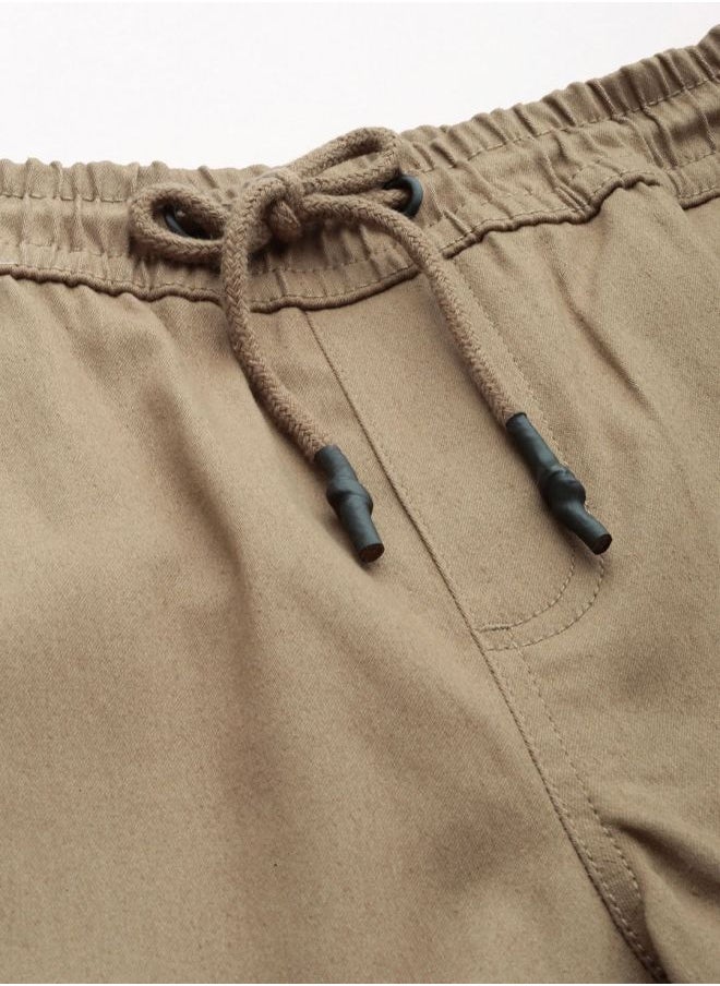 The Indian Garage Co Men Slim Fit Solid Mid-Rise Stretchable Chino Joggers  - Image 3