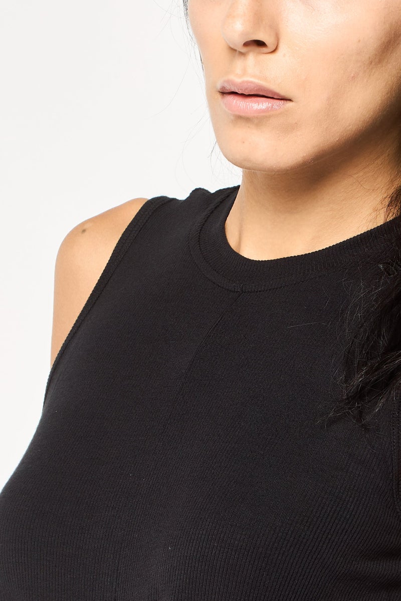 DKNY Women Sportswear Fit Sleeveless Training Top, Black - Image 3