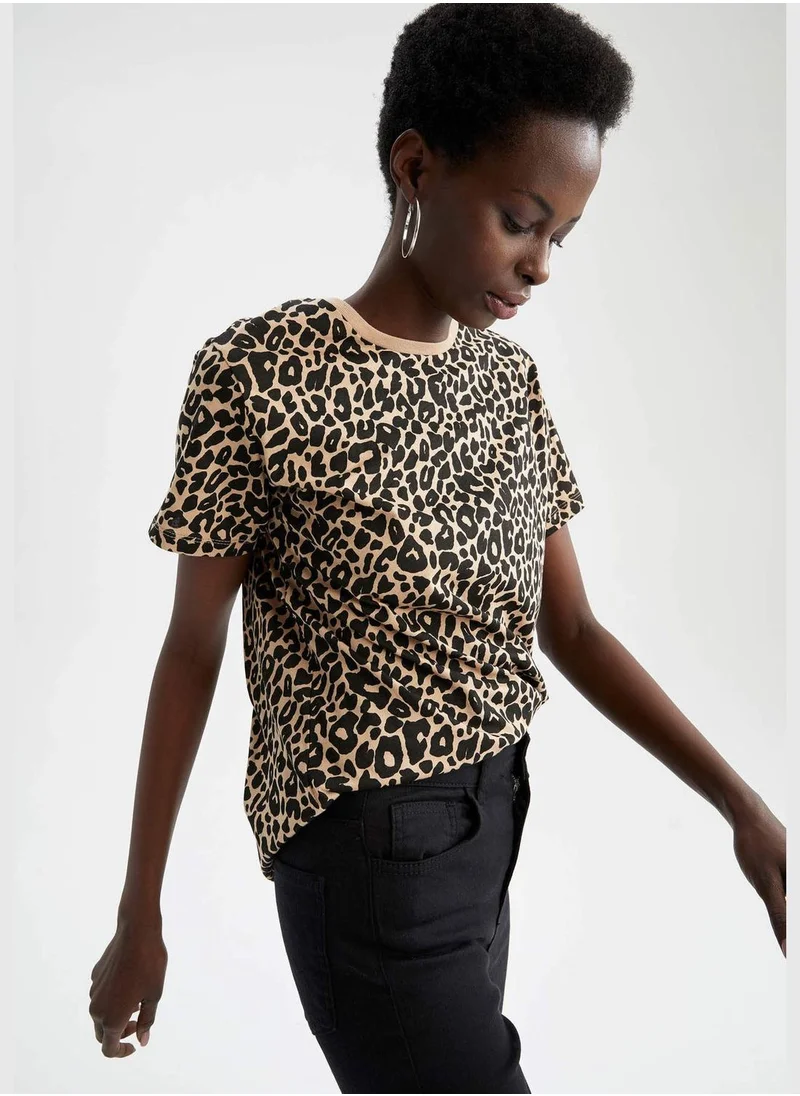 DeFacto Short Sleeved Regular Fit Crew Neck Cheetah Print T-Shirt