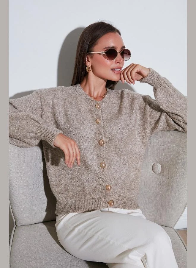 ليلا كارديجان ليلا النسائي بقصة عادية ونسيج ناعم