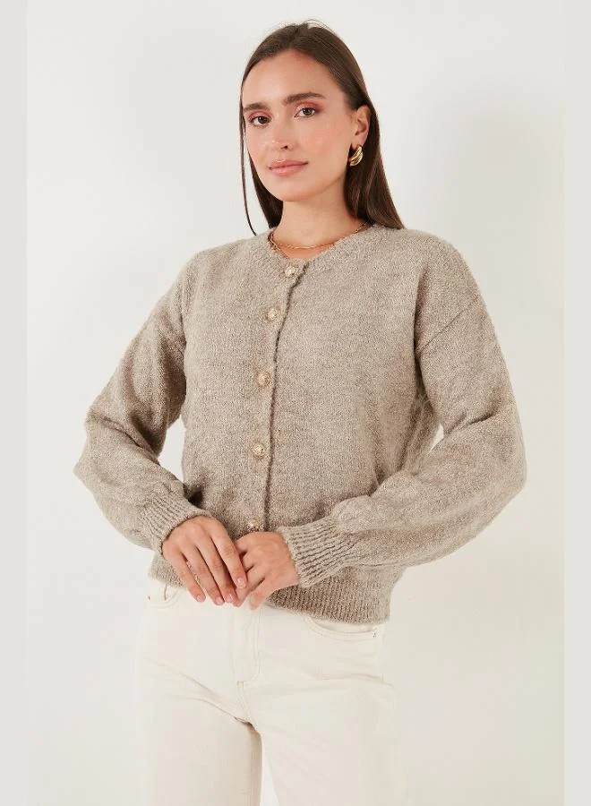 ليلا كارديجان ليلا النسائي بقصة عادية ونسيج ناعم