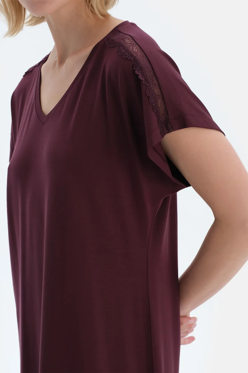 dagi Short Sleeve Viscose Nightgown with Plum Lace Detail