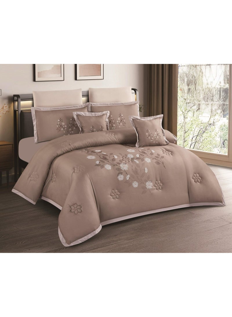 Summer double bed set (one and a half size) with elegant floral embroidery. Soft microfiber, full filling, 5pieces: 1 comforter (170 x 230 cm), 1 fitted sheet (120 x 200 cm), 2 pillowcases (75 x 50 cm), 1 cushion cover (45 x 45 cm).