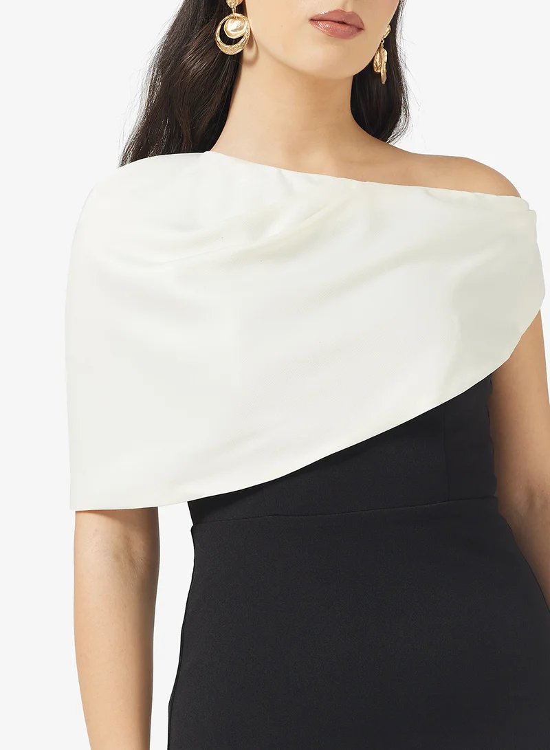 Namshi x Assymetric Shoulder Draped Two Tone Dress
