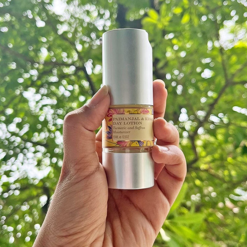 Ohria Ayurveda Paimanjal  Kesar Day Lotion  Lightweight  NonGreasy For Skin Brightening Turmeric and Saffron Moisturizer  Suitable for All Skin Types  15ml - Image 4