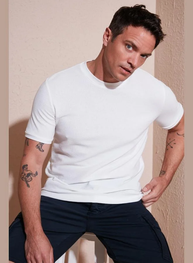 بوراتي تيشيرت رجالي أساسي بياقة دائرية بقصة عادية من قطن بوراتي