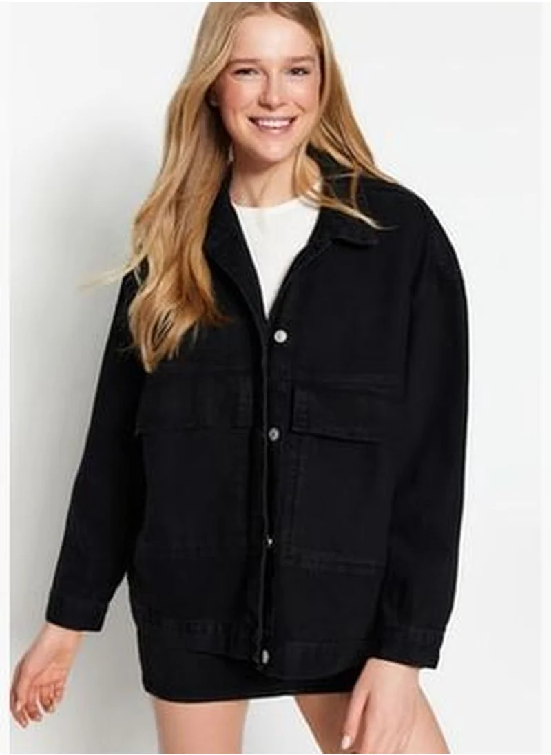 trendyol Black Pocket Detailed Oversized Denim Jacket TWOSS23CE00021