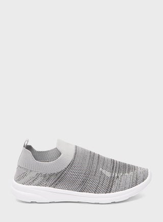 Youth Low Top Slip On Sneakers - pzsku/Z4282861AEBF430D62A90Z/45/_/1699004570/b53ef185-24c7-463a-9572-89ca07c4beb0