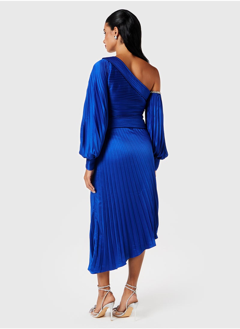 Threadz by Ajooni Embellished Asymmetric Pleated Dress  - Image 2