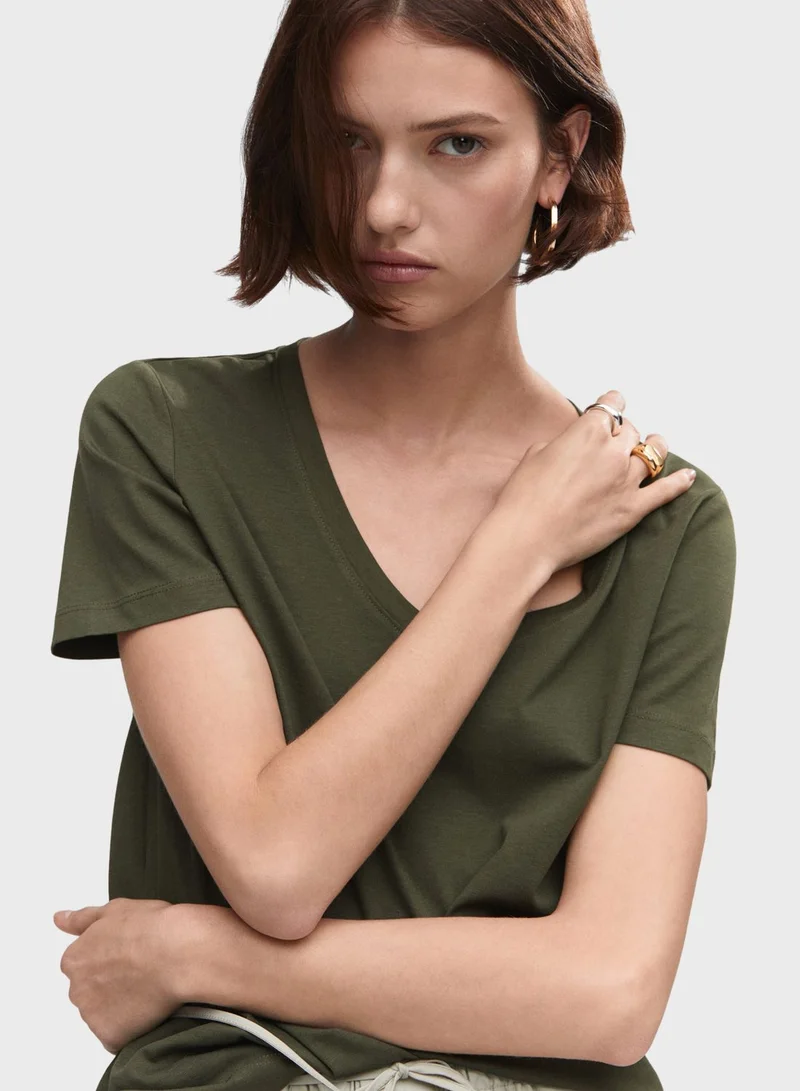 MANGO V-Neck Knitted T-Shirt