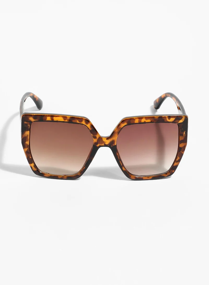 صوص هاوت نظارة شمسية بإطار كبير كامل الحواف مع حماية من الأشعة الشمسية للنساء