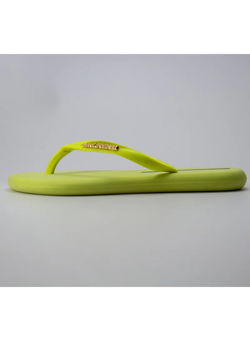Voices Boat - 002.00001 , Lime-Lime-Gold