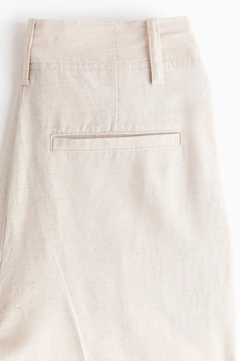 اتش اند ام بنطلون من مزيج الكتان متدرج في الضيق