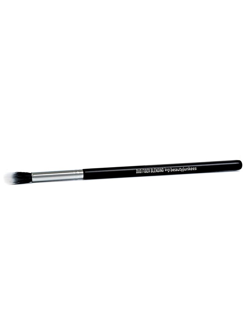 Beauty Junkees Eyeshadow Blending Crease Makeup Brush - Beauty Junkees Duo Fiber Synthetic Make Up Brushes, Blend Diffuse Cream Powder Eye Shadow, Undereye Concealer, Color Correcting Cosmetics, Vegan Cruelty Free 