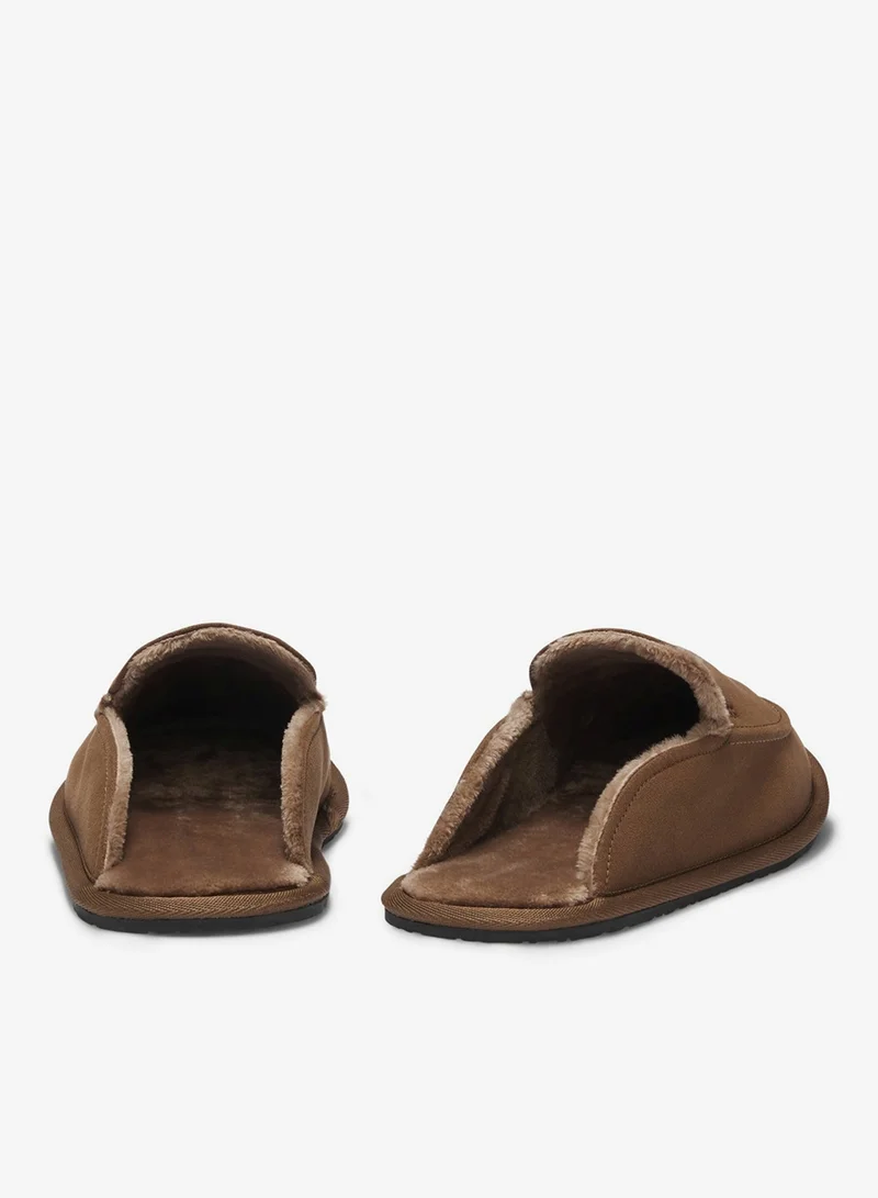 بوس شباشب مايكروفايبر بنعل مطاطي