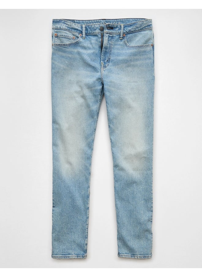American Eagle بنطال جينز رياضي مستقيم من AE EasyFlex  - Image 3