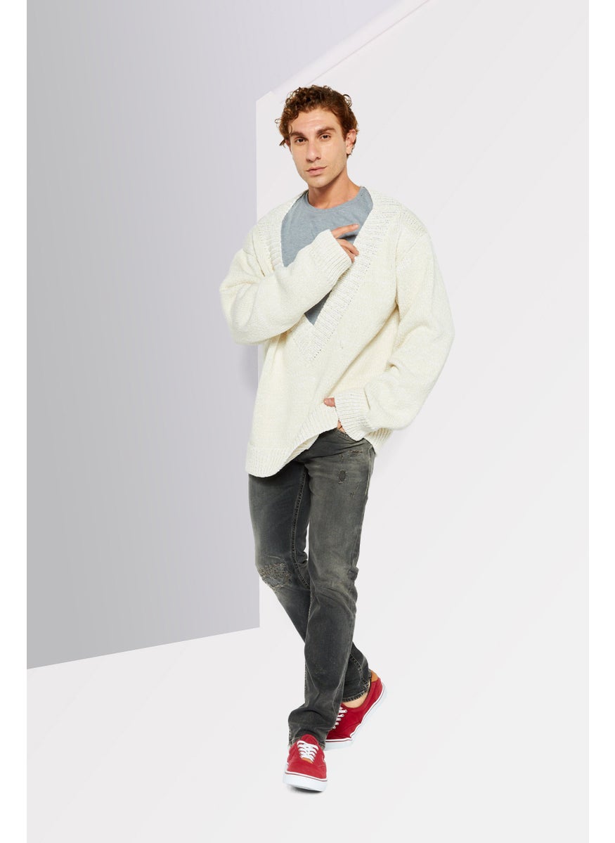 BOTTEGA VENETA - Men Oversized V-Neck Knitted Sweater, Cream - Image 1