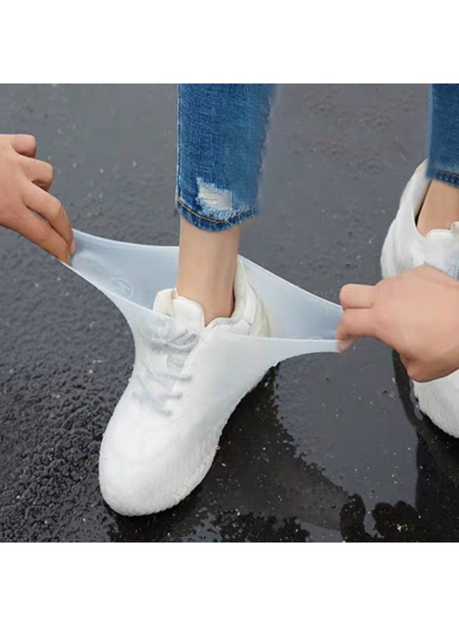 MANBO These 2 pairs of white latex shoe covers are waterproof, slip-resistant, snow-proof and mud-proof with excellent durability. They effectively keep shoes clean and dry, making them perfect for gardening, rainy days, snowy weather and messy outdoor environments. - Image 2