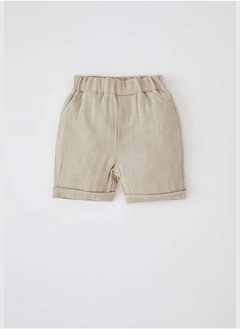 ديفاكتو Regular Fit Elasticated Waist Mini Shorts