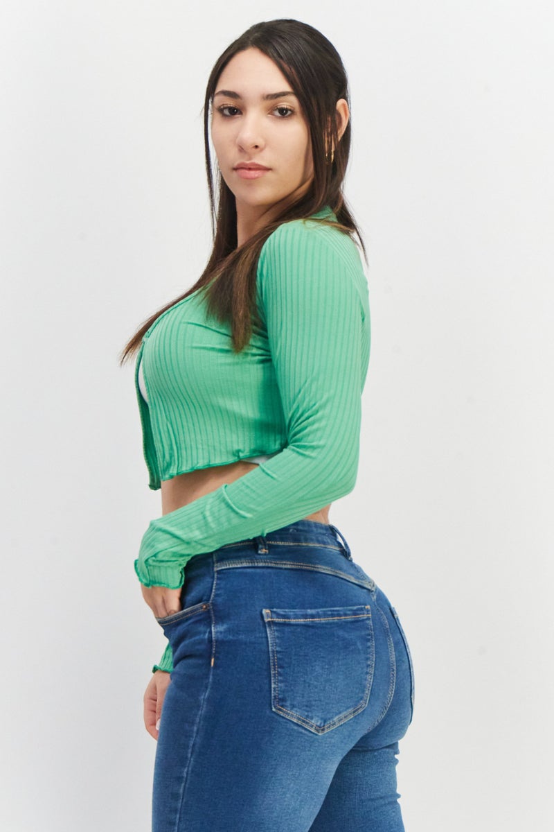 NEW LOOK بلوزة قصيرة ذات أكمام طويلة وياقة قارب للنساء، خضراء - Image 4