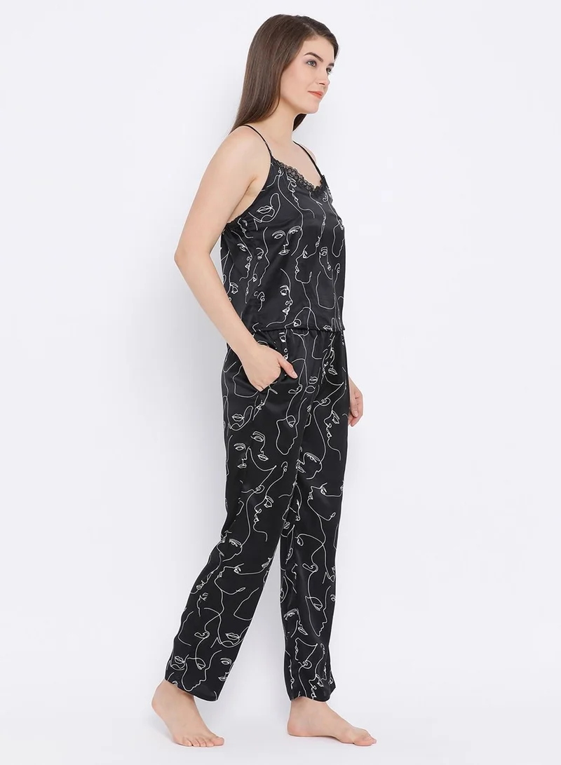 كلوفيا Clovia Plush Satin Printed Top and Pyjama Set in Black