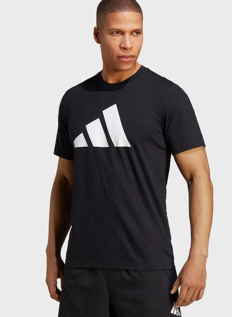 adidas تيشيرت بشعار الماركة