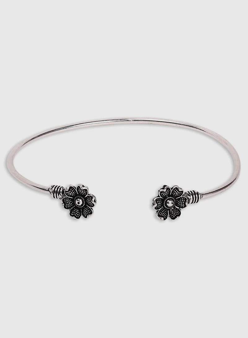 SOHI Brass Cuff Artificial Bracelet Jewellery