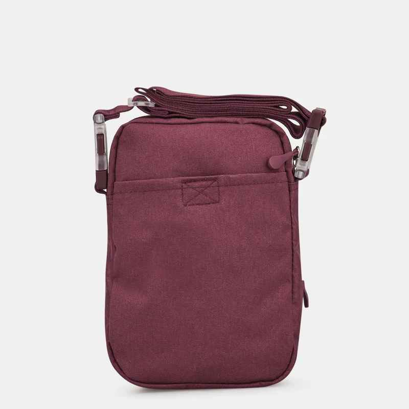 Nike Elemental Premium Crossbody Bag
