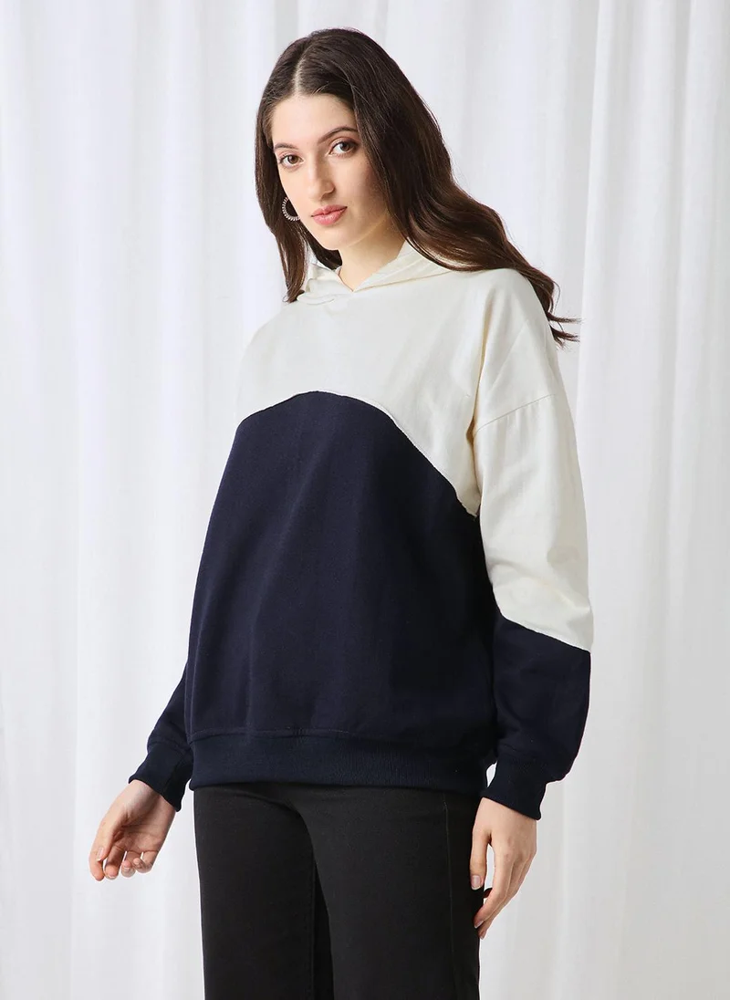 globus Globus Women Navy Blue Colorblock Drop Shoulder Sleeves Ribbed Hem Hooded Oversized Sweatshirt