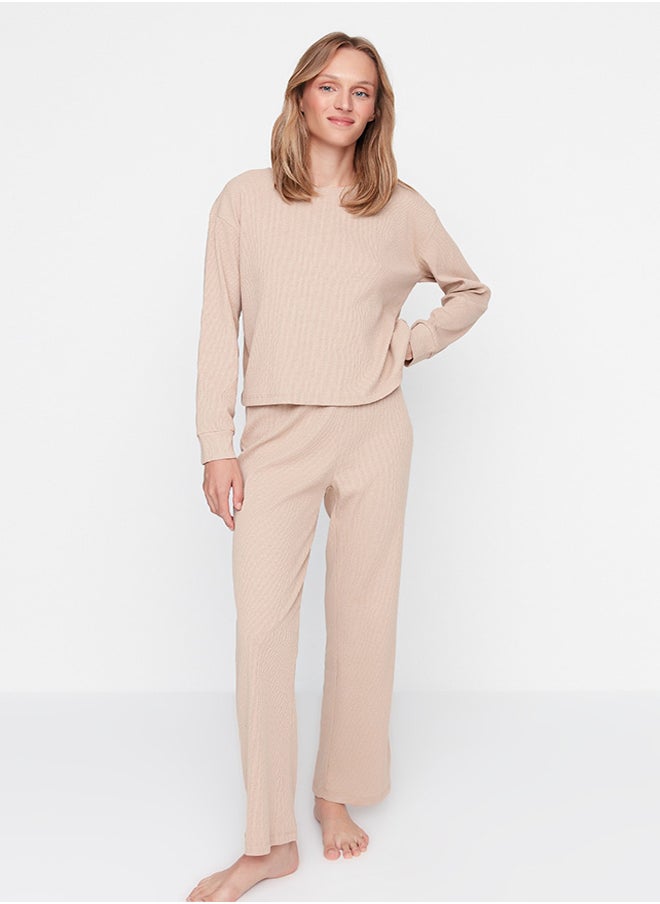Pajama Set - Beige - Plain - pzsku/Z429F29A8B5AA531EC103Z/45/_/1730941983/d745c70d-8434-4476-9e78-25d6a5bfe615