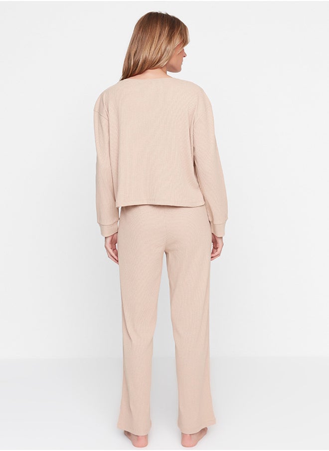 Pajama Set - Beige - Plain - pzsku/Z429F29A8B5AA531EC103Z/45/_/1730941986/3bd68056-9b8e-4e06-b9f2-38649a233f9c