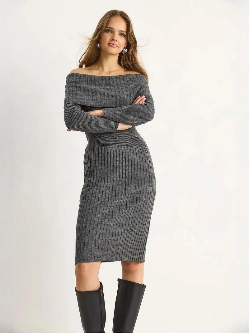 بيانكو لوتشي فستان ميدي مضلع من لوتشي