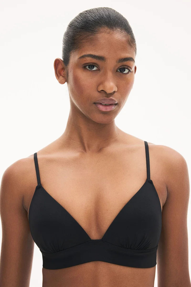 اتش اند ام بيكيني توب بقوالب بوش-اب مثلثة