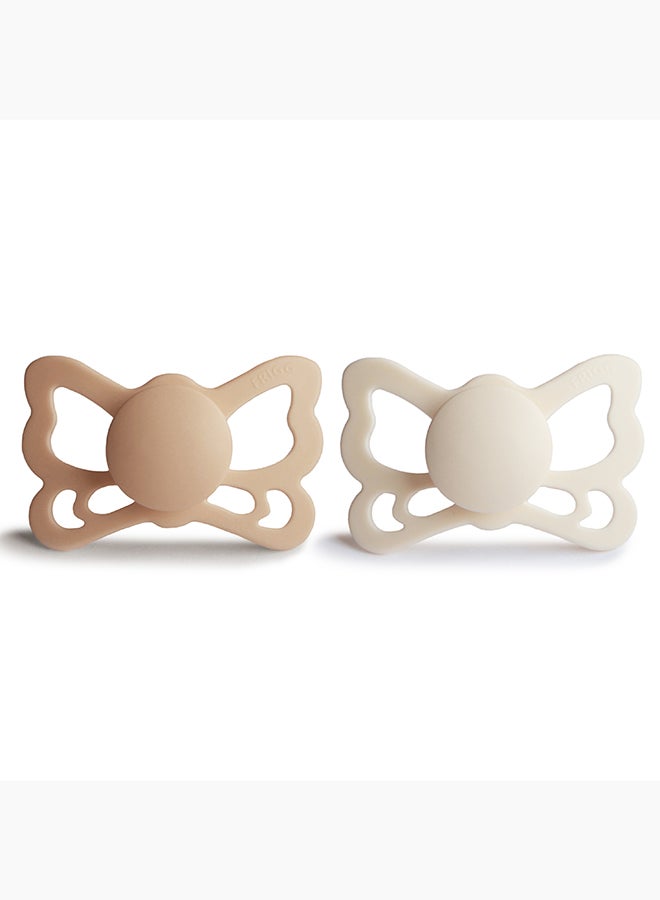 FRIGG لهاية FRIGG بتصميم فراشة من السيليكون للأطفال 6-18 شهر 2-Pack ساتان ناعم/كريم - الحجم 2 - Image 1