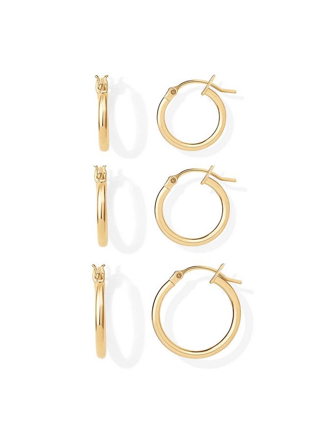 بافوا أقراط بافوي من الذهب الأصفر عيار 18 قيراطًا والفضة الإسترلينية 925 للنساء - أقراط رفيعة صغيرة على شكل حلقات - عبوة من 3 أزواج من الأقراط الذهبية - Image 1