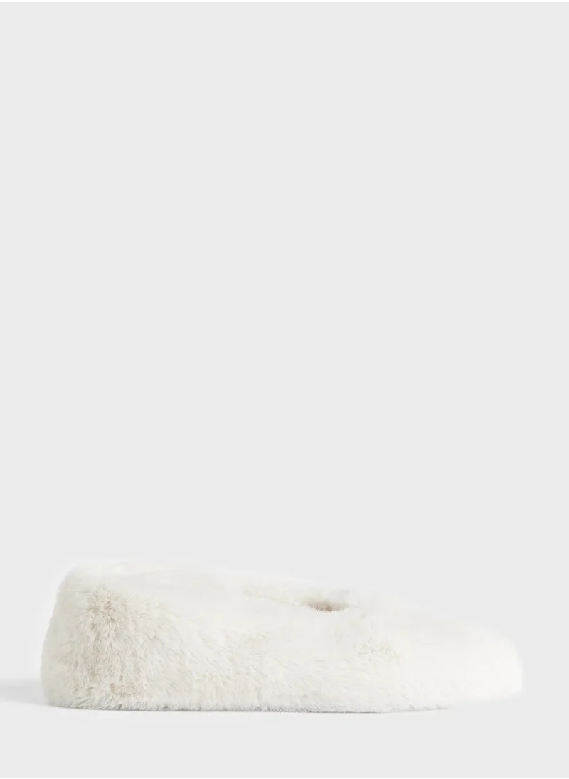 H&M Casual Bedroom Slippers