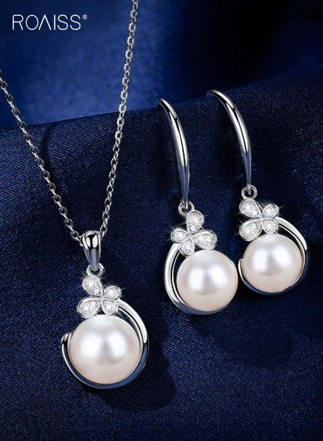 رويس طقم مجوهرات نسائي من قطعتين من اللؤلؤ على شكل فراشة، قلادة أنيقة وأقراط متطابقة، خفيفة الوزن، مضادة للحساسية، مع سلسلة قلادة قابلة للتعديل، مناسب للتواريخ وحفلات الزفاف أو الهدايا - Image 1