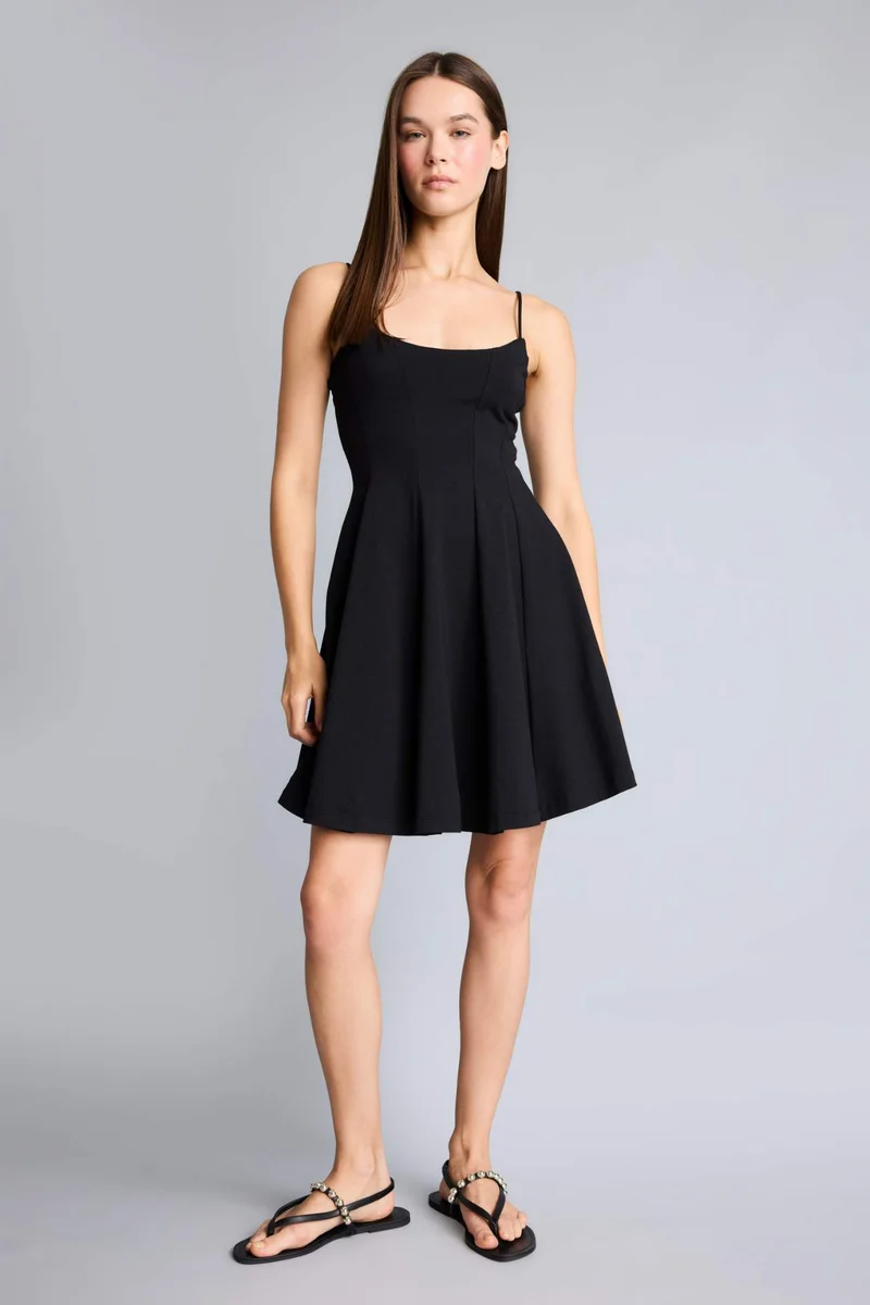 ديفاكتو Strapless Dress