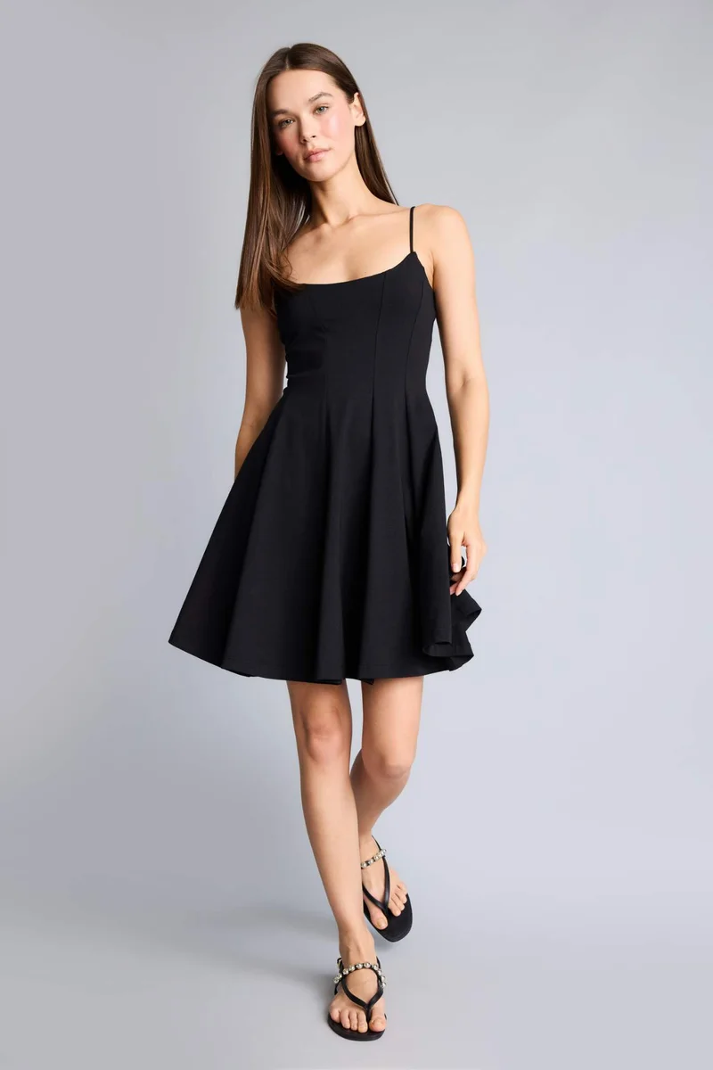 ديفاكتو Strapless Dress
