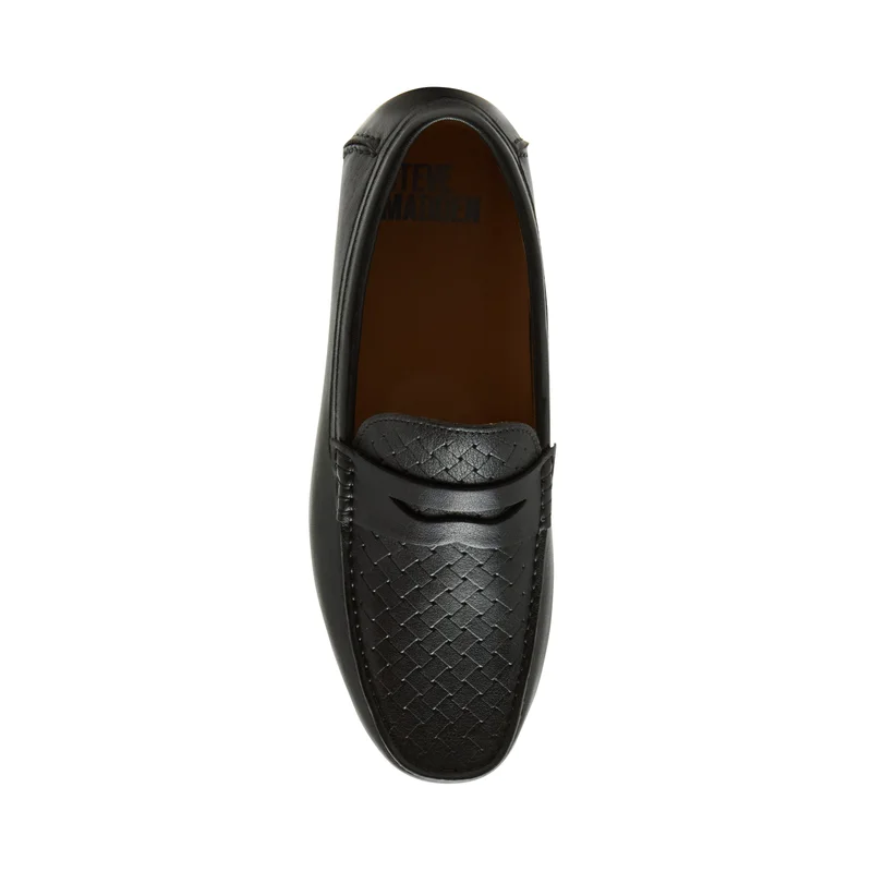 STEVE MADDEN Kriston Textured Round Toe Loafers