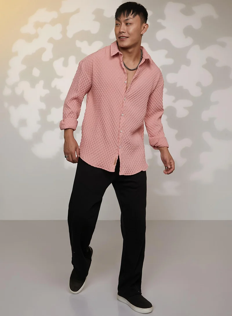 Campus Sutra Men's Blush Pink Cubic-Textured Oversized Shirt