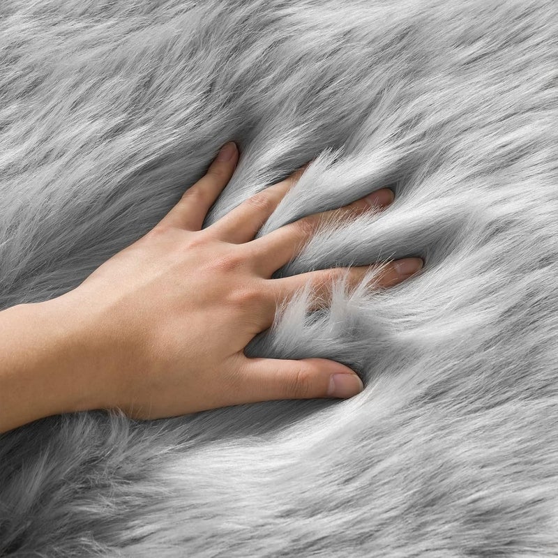 Ciicool Fluffy Area Rug, Grey Faux Fur Rug for Bedroom Living Room, Thick Fuzzy Shag Rug Furry Nursery Rug Plush Indoor Floor Carpets for Kids Girls Boys Teen Dorm, 4x6 ft - Image 4