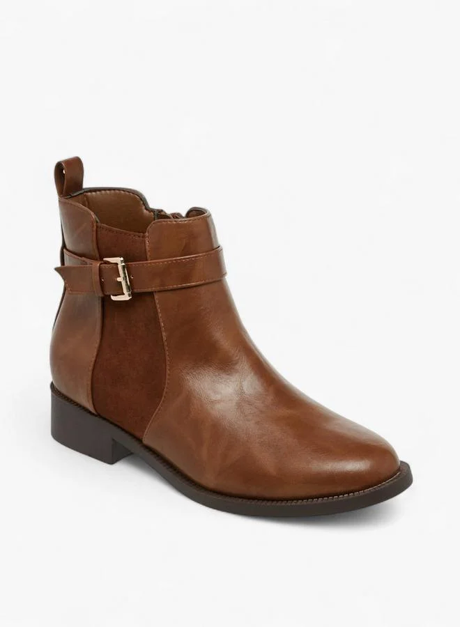 فلورا بيلا من شو إكسبرس أحذية الكاحل ذات الألواح وإغلاق بسحاب