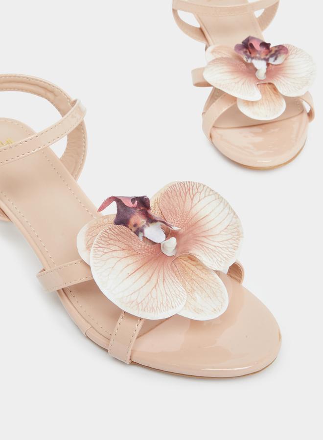Styli Beige Kitten Heel Sandals with Flower Detail - Image 3